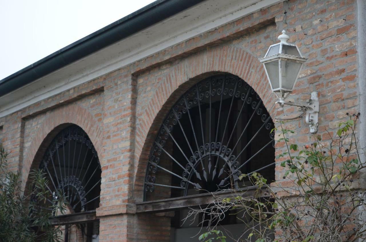 Agriturismo Cipolli E Podo Corte Carlini Mantova Luaran gambar